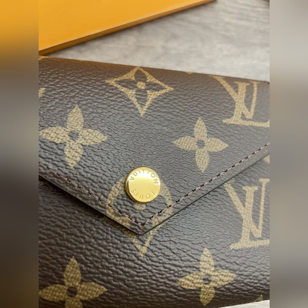 Louis Vuitton Victorine Wallet - Picture 5 of 16